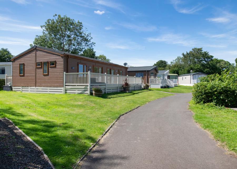 lodge holidays at thurston manor holiday park in east lothian