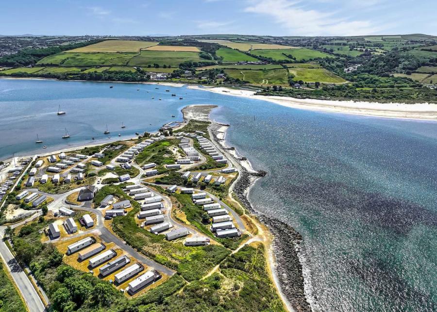 waters edge leisure park in cardigan