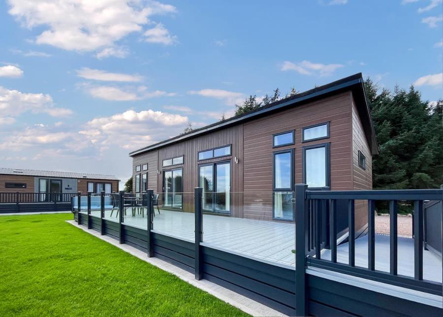 luxury lodges at westlands country park in dumfries and galloway