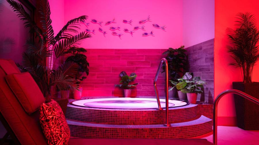 jacuzzi at the spa at Whalesborough Farm Resort