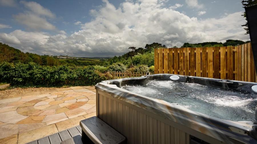 cottages with hot tubs at Whalesborough Farm Resort
