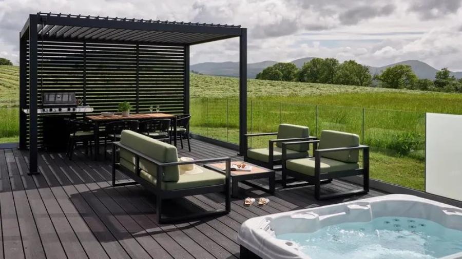 luxury lodges for hot tub holidays in Penrith at Whitbarrow