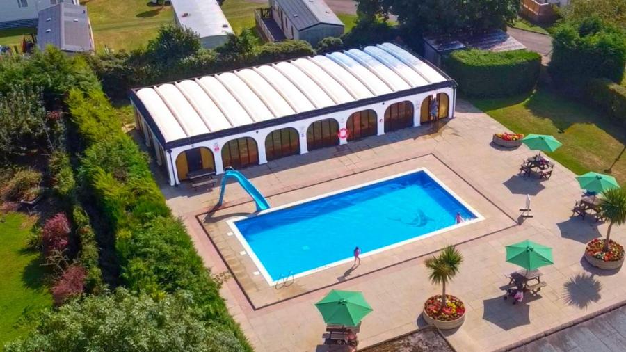 White Rose Holiday Park outdoor swimming pool