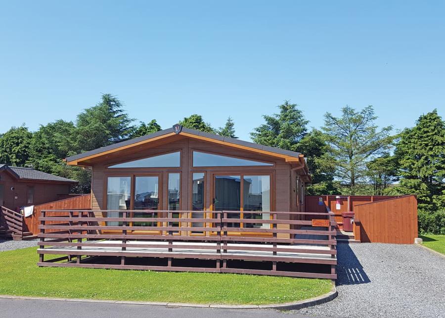 luxury lodge at whitecairn holiday park 