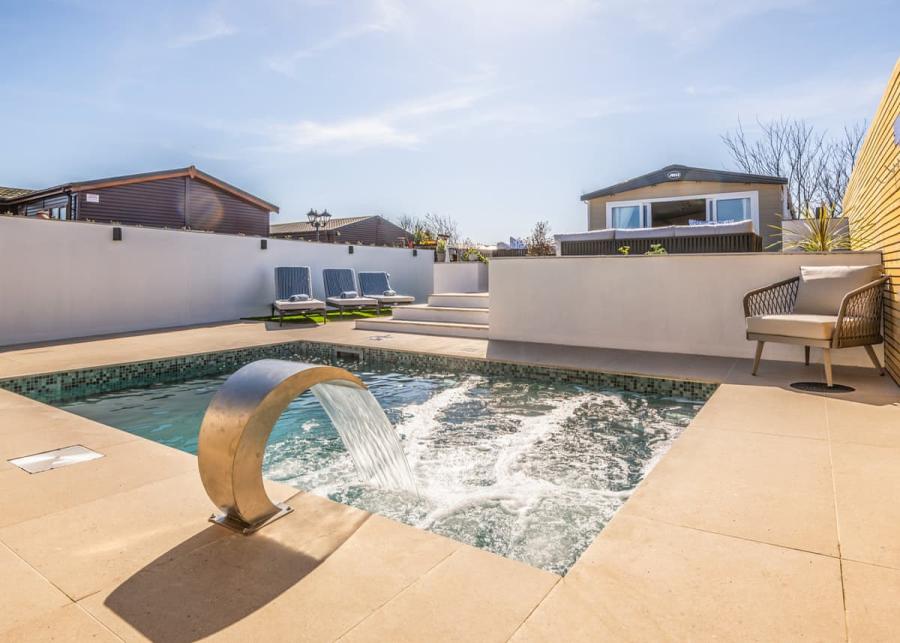 whitehouse holiday park in towyn