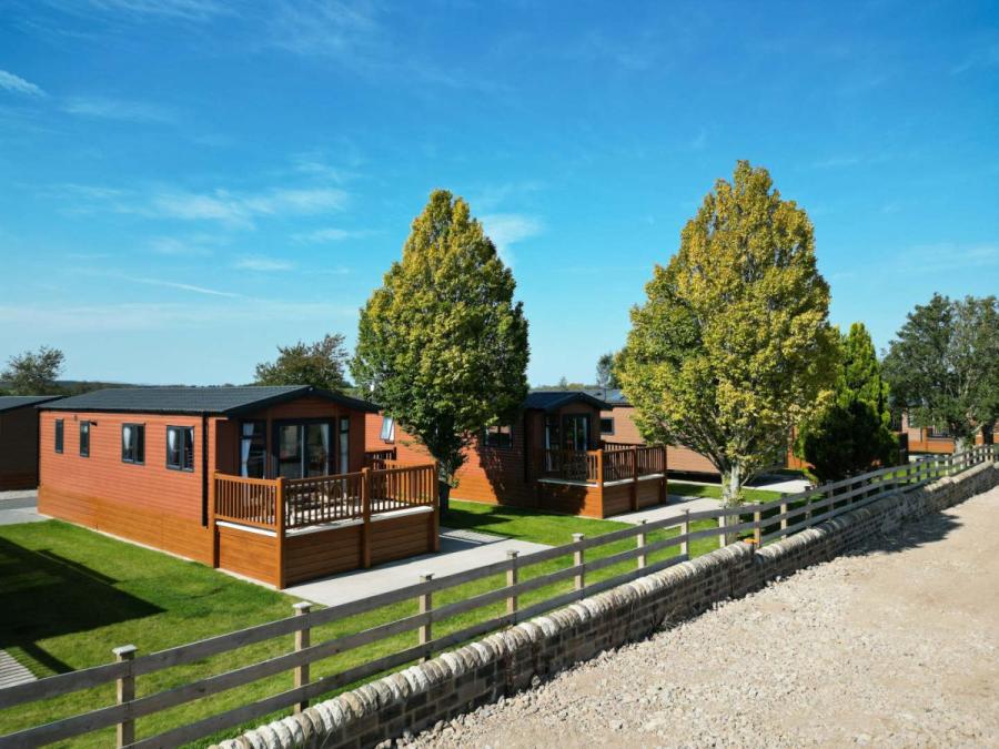 luxury caravan holidays at Wild Rose Holiday Park
