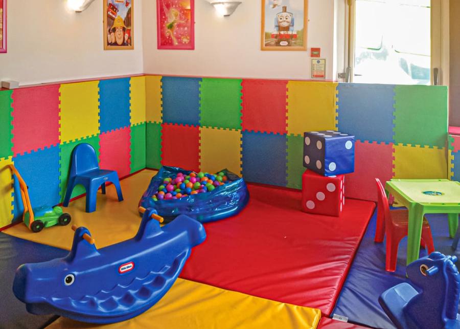 soft play at woodlands hall holiday park 