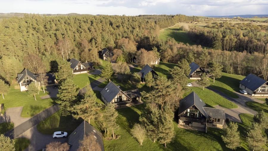 looking down over Hexham Lodge park