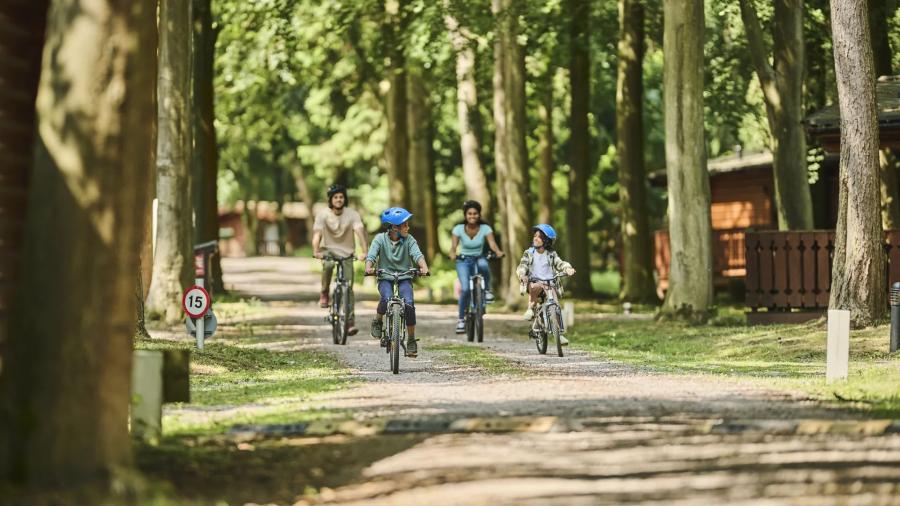 riding bikes around Kenwick Woods Lodge Resort