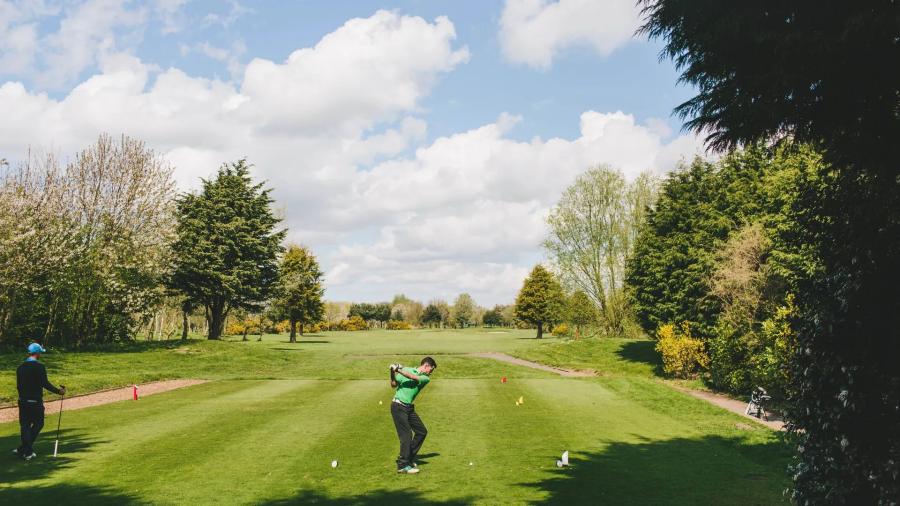 playing golf on holiday in Lincolnshire