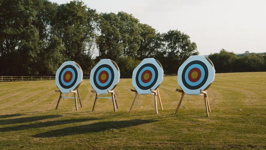 archery lessons at Rockingham Forest Holiday Park