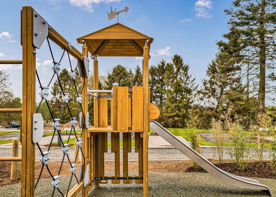 childrens play park at springwood holiday park in kelso