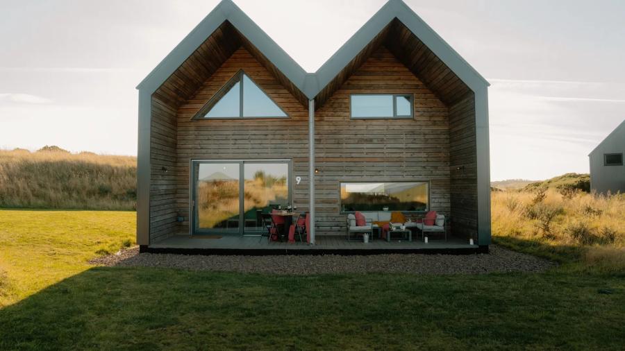 luxury log cabins at Whitekirk Hill Resort