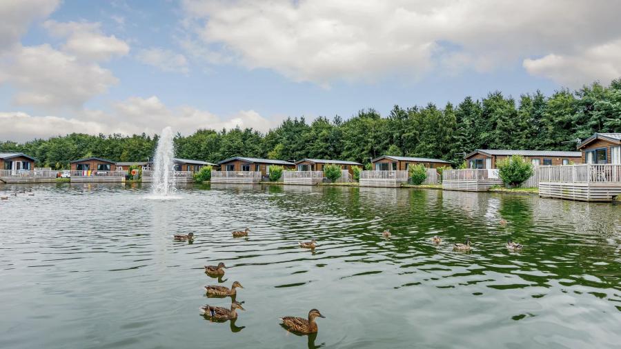 lodge holidays by the lakes at Woodland Lakes Holiday Resort near the North York Moors