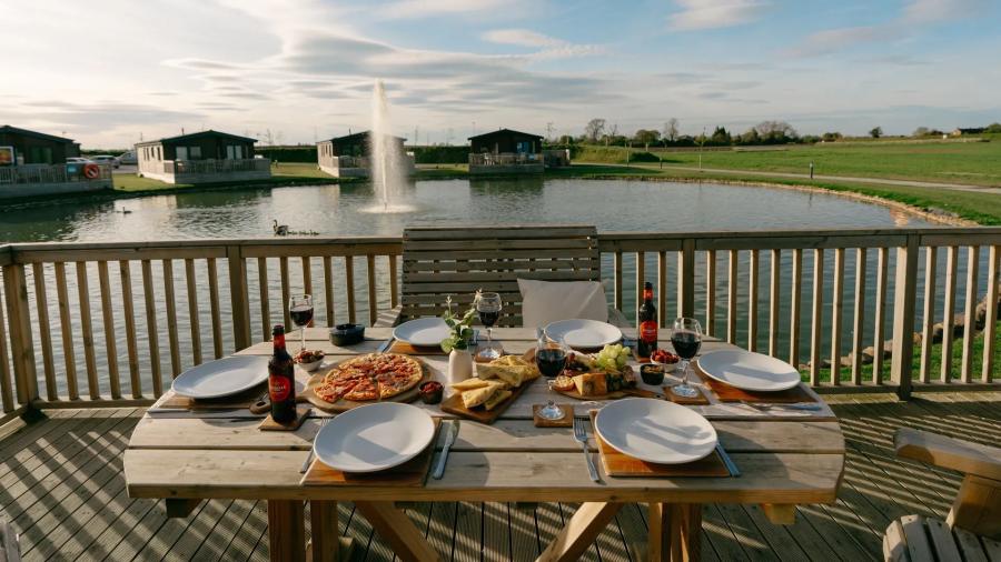 lodge holidays by a fishing lake in Yorkshire