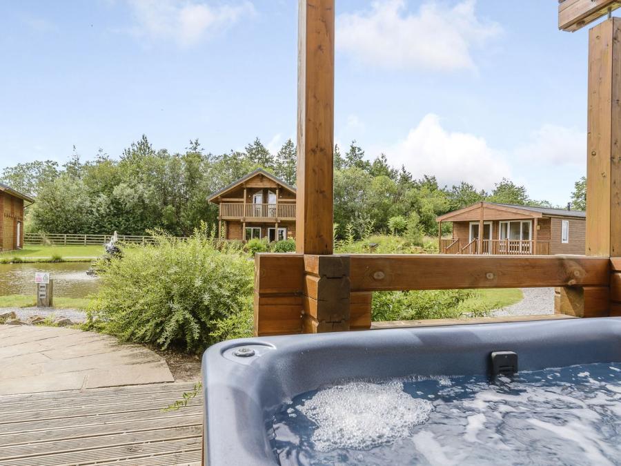 hot tub lodge holidays near the North York Moors at Woodland Lakes Holiday Resort