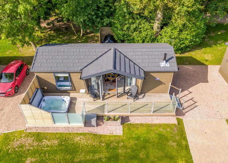 lodge with private hot tub at letham feus holiday park in fife