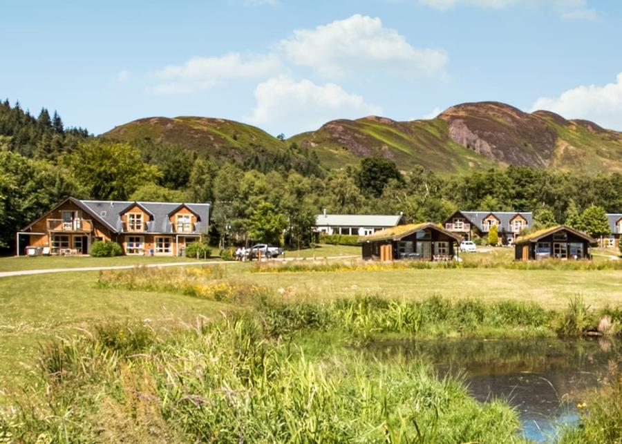 loch lomond waterfront luxury lodges near balmaha