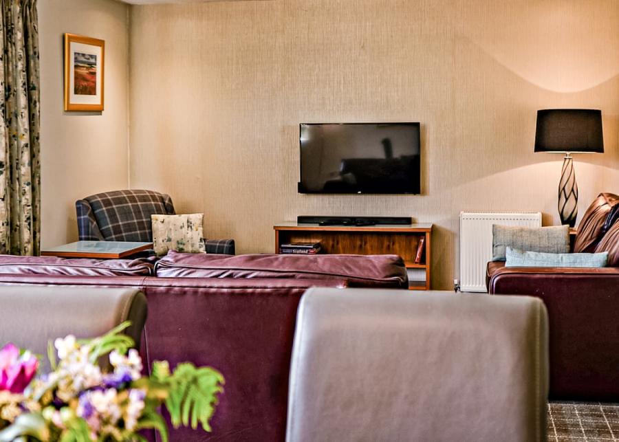 loch lomond waterfront luxury lodges near balmaha