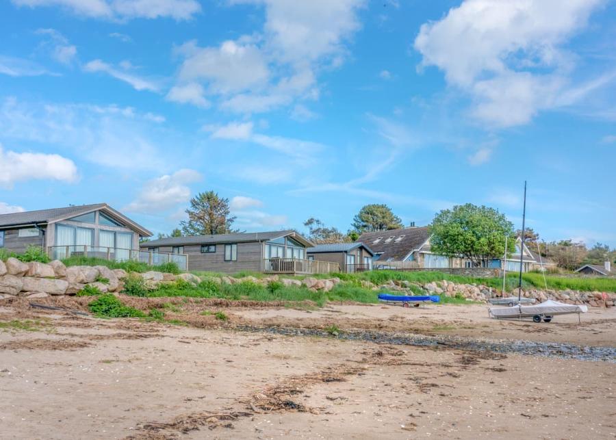 beachfront location at sandgreen holiday park in dumfries & galloway